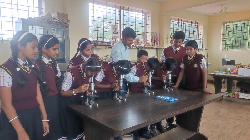 jnanasagara_school_SCIENCE LAB